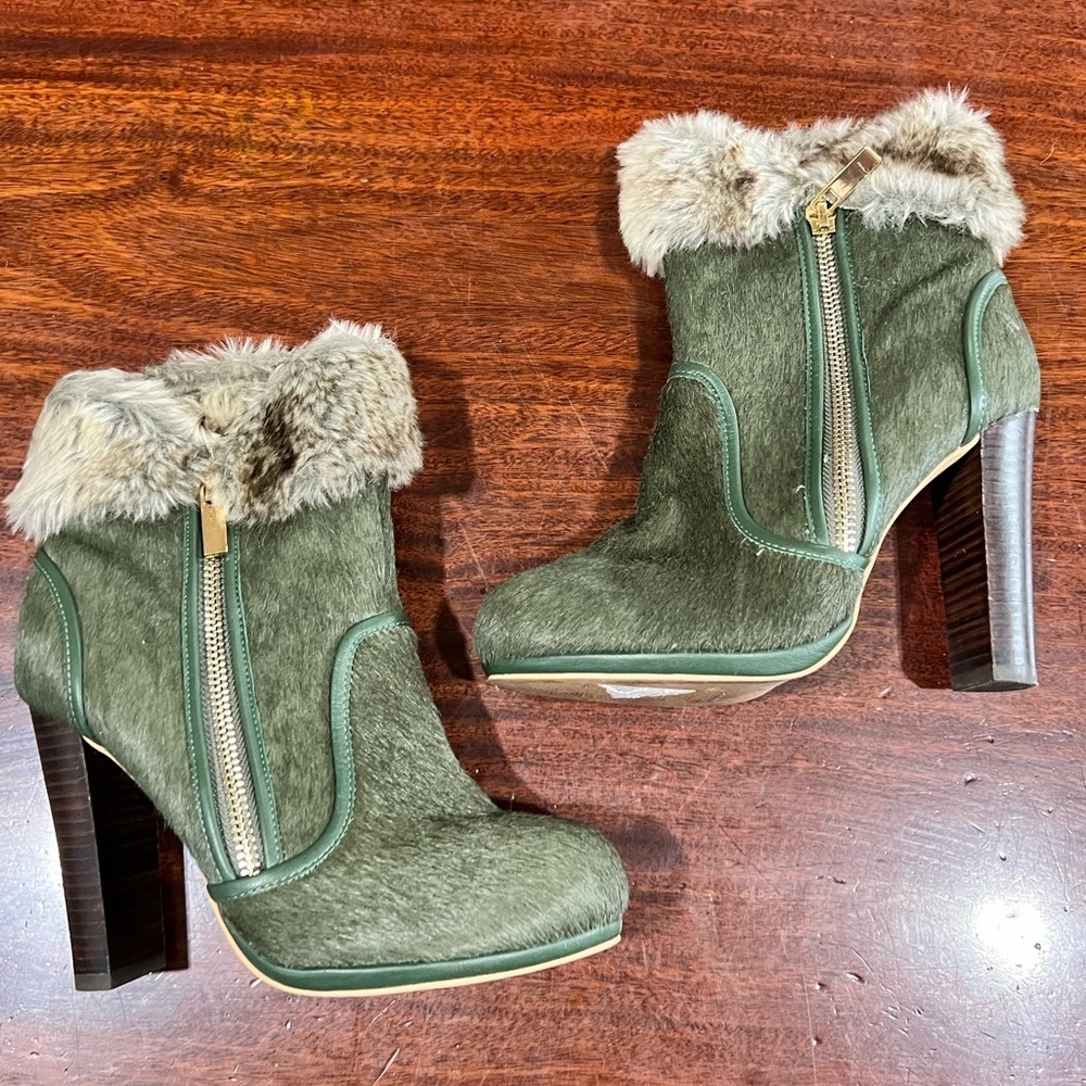 June Ambrose Green Faux Calf Leather & Faux Fur Heel Boots!